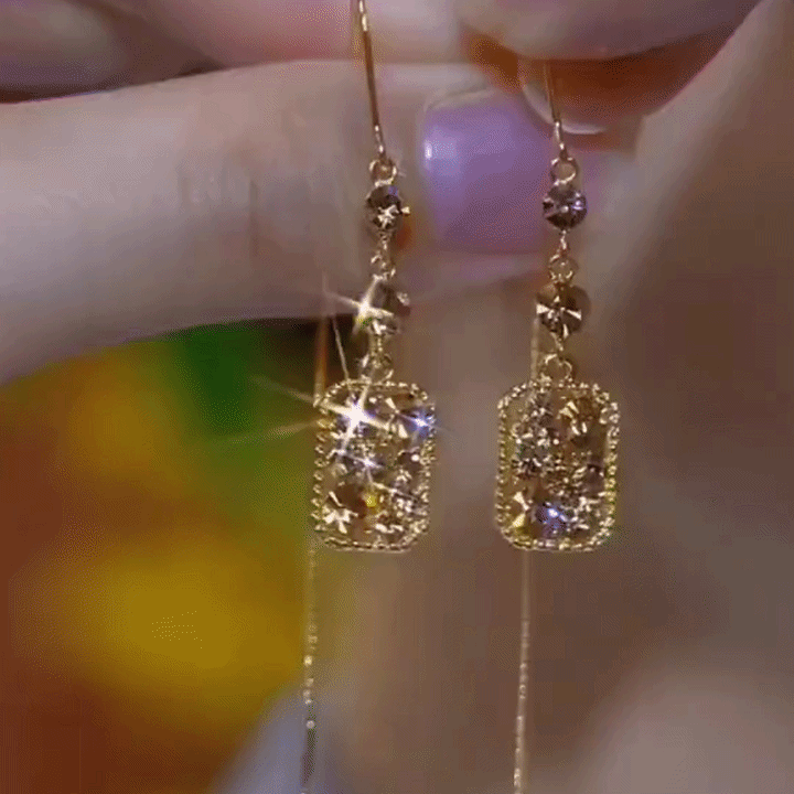 ⚡ 90% OFF Flash Sale:The Golden Cascade: Radiant Moissanite Tassel Drop Earrings